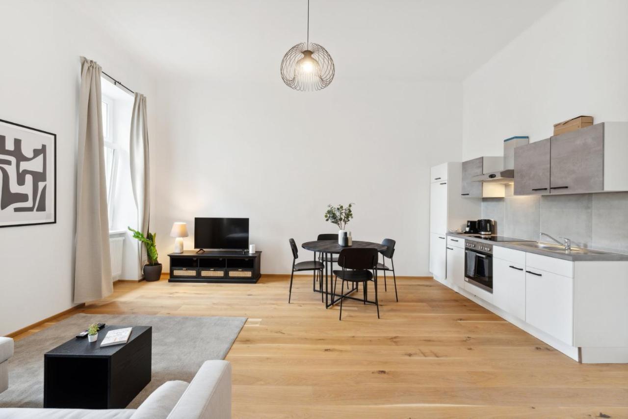 Apartment Center Designer Modern *