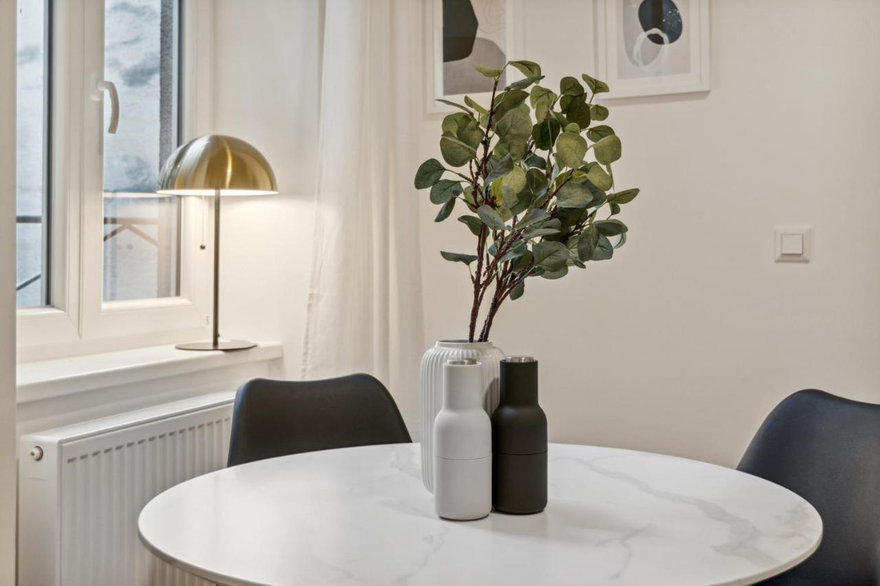 Center Designer Modern *