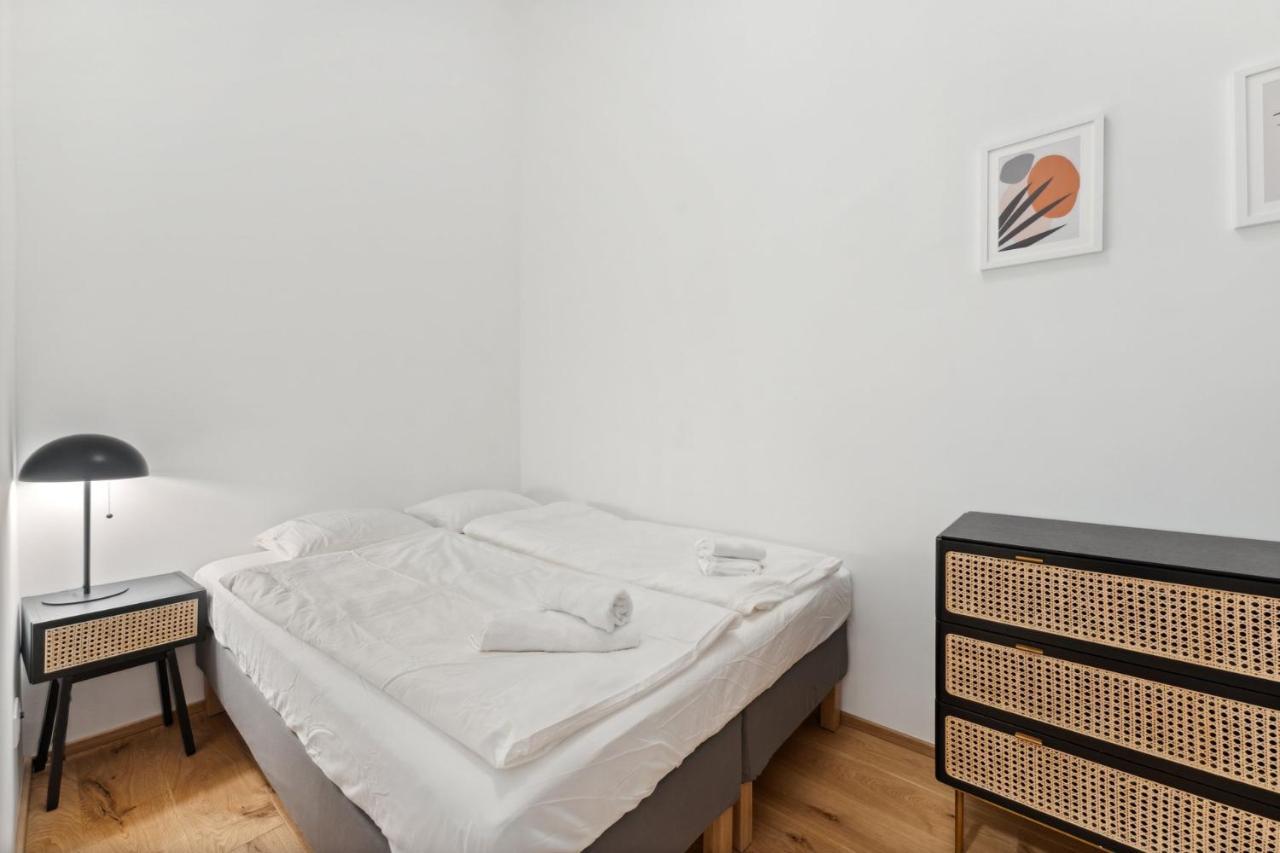 Center Designer Modern Apartment *